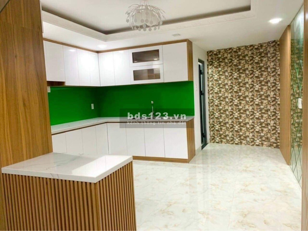 Nhà mới xây, hẻm XH 90m2 Nguyễn Văn Tăng, Q9