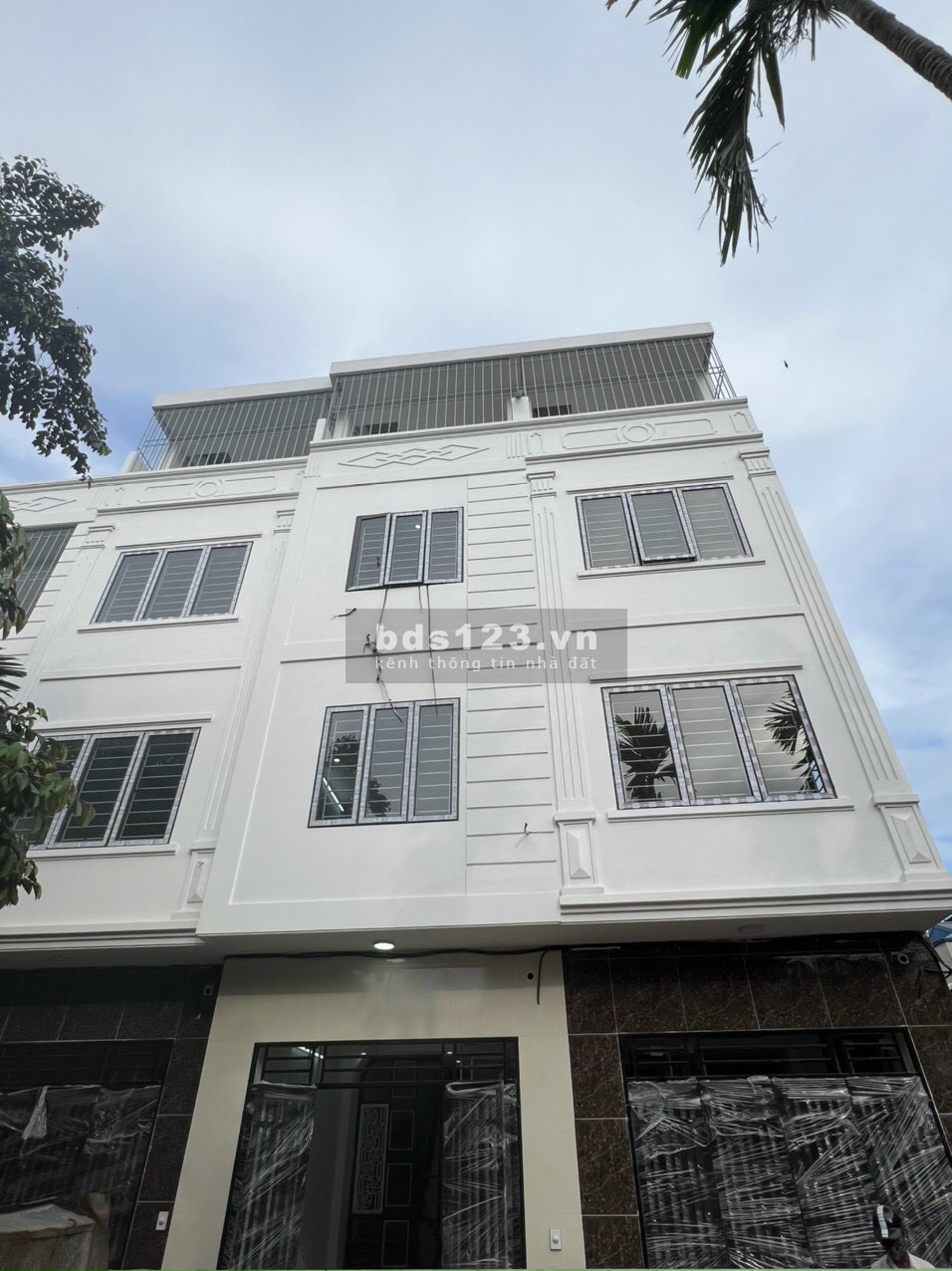 Cần bán gấp căn nhà xây mới đường Phúc Thành Biên Giang cách QL6 chỉ 70m.31m2 x 4 tầng