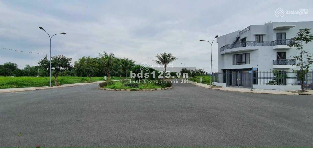 Chính chủ cần tiền bán đất dự án KĐT Làng Sen Đức Hòa Long An 1,35 tỷ sổ hồng công chứng trong ngày