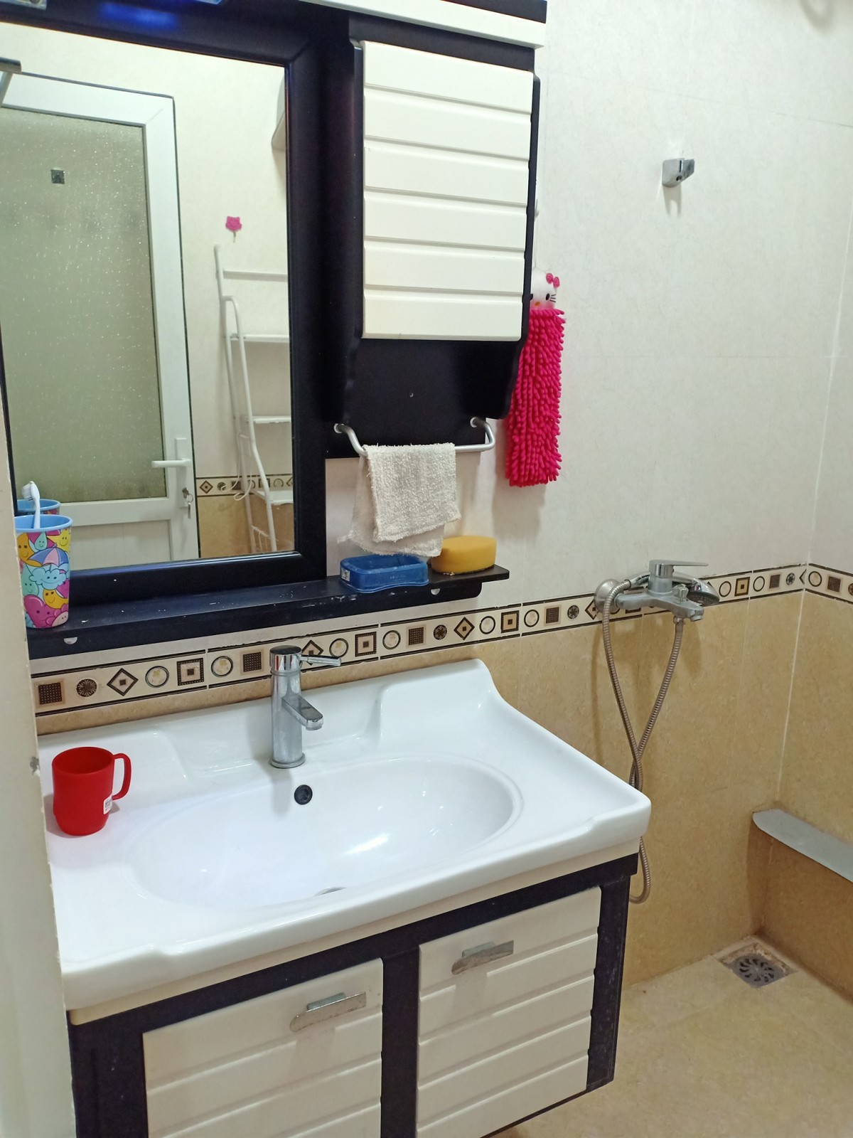 Bán nhà phố đẹp Lê Thanh Nghị dt 34m2, 5 tầng 3 pn, ngõ thoáng gần ô tô nhỉnh 3 tỷ
