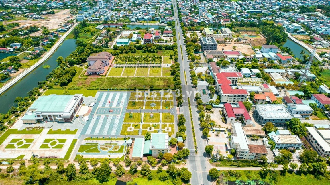 Lô đất chính chủ ngay TT hành chính TX Điện Bàn, đối lưng shophouse giá chỉ 1 tỷ 2