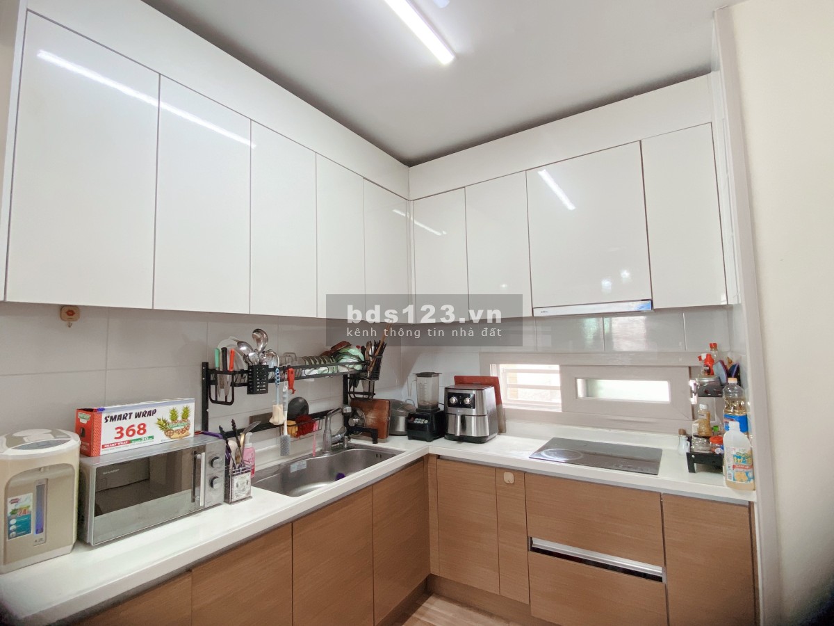 Cần tiền bán nhanh căn hộ 101m2-3PN tại chung cư CT4 Booyoung Mỗ Lao Hà Đông