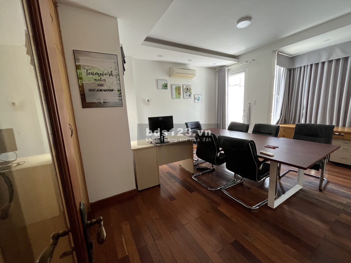 Cho thuê Villa phường Bình An rộng 200m2 có sân thượng giá tốt