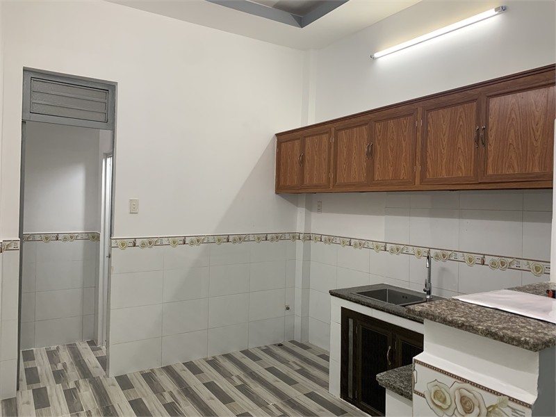 Bán nhà mới 3 tầng hẻm xe hơi, Phường 15, Quận 8, giá 3.45 tỷ