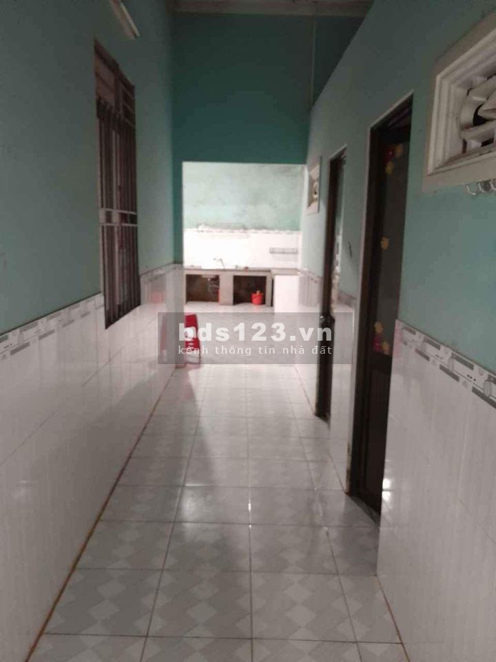 Bán đất tặng nhà, lô góc 2mt đường Cao Bá Quát- tp Bảo Lộc, giá rẻ nhất khu vực 14, triệu/m2