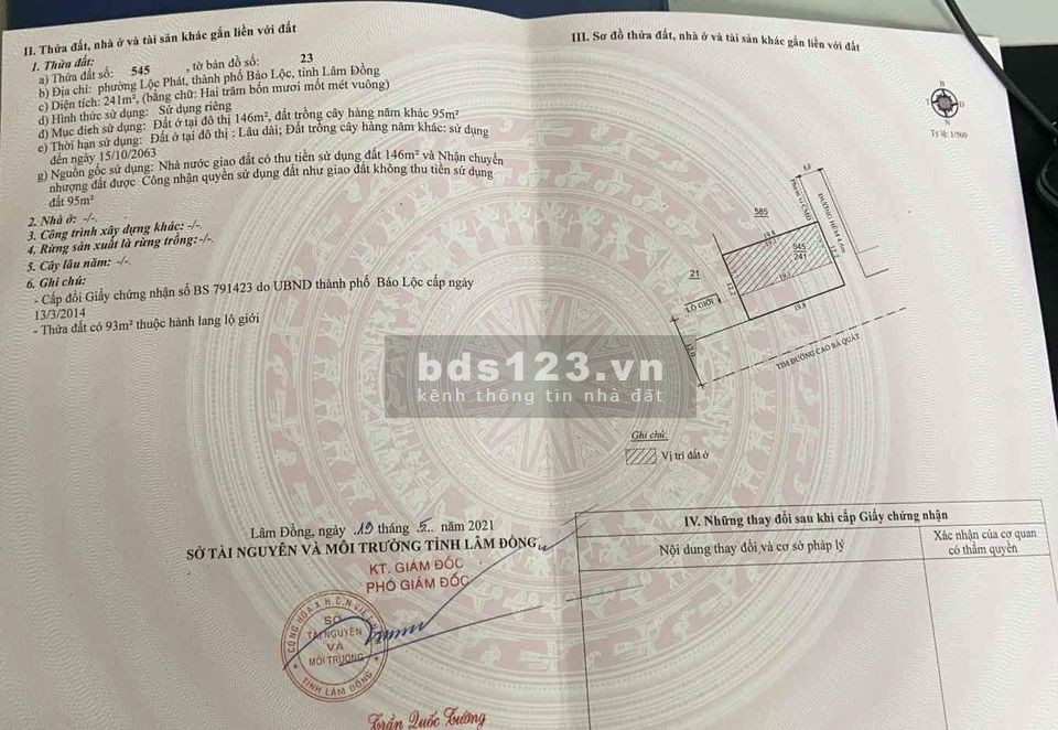 Bán đất tặng nhà, lô góc 2mt đường Cao Bá Quát- tp Bảo Lộc, giá rẻ nhất khu vực 14, triệu/m2