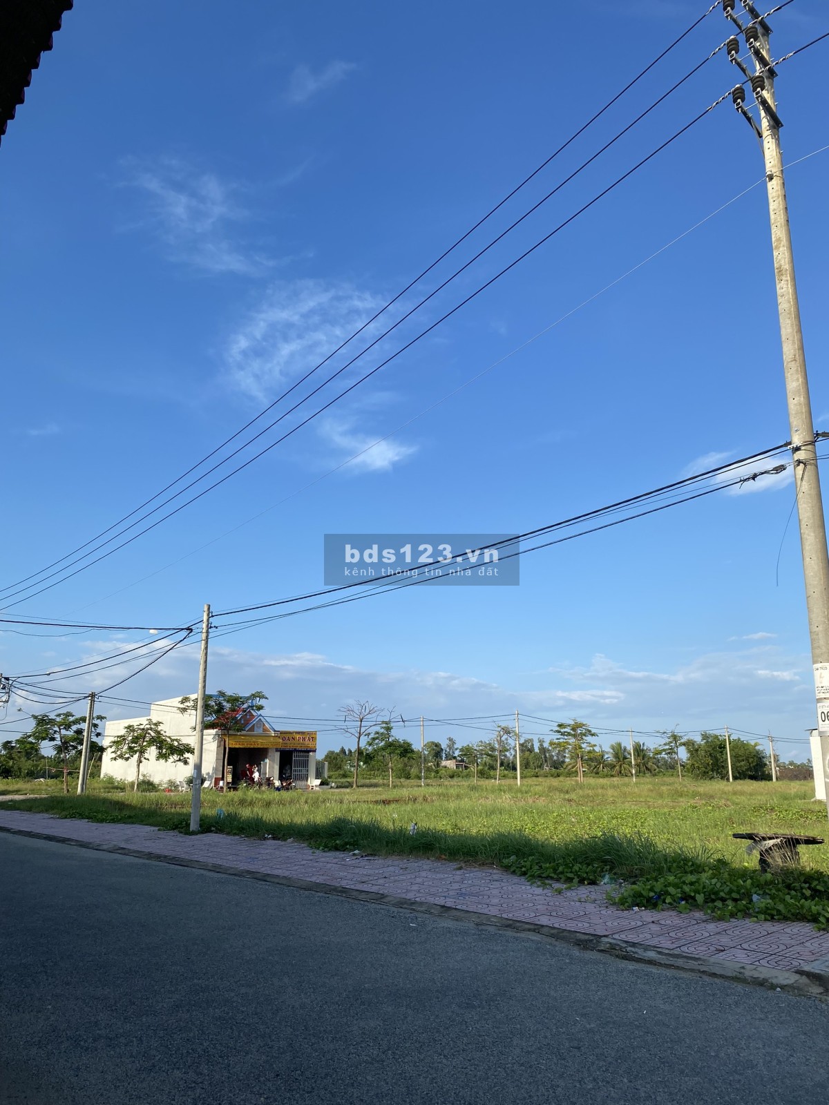 Cần bán lô đất nền thổ cư tại Bến Tre, Thạnh Phú giá rẻ mặt tiền chợ