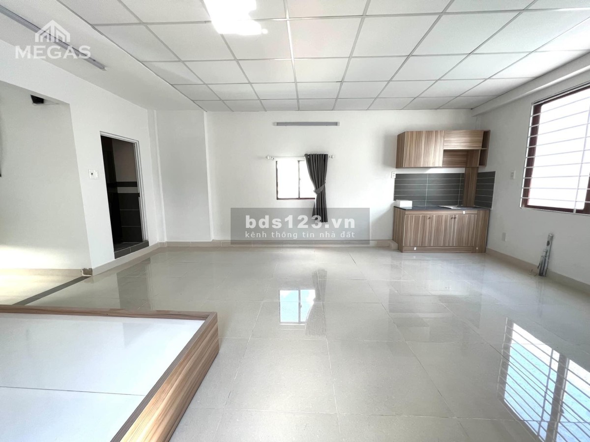 Cho thuê phòng full nội thất rộng 40m², ngay Etown Cộng Hoà, phòng sạch