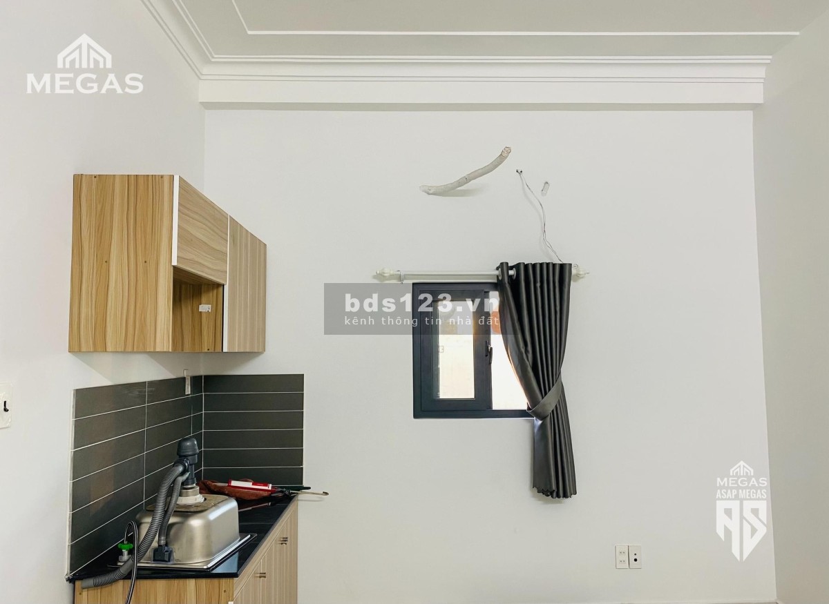 Cho thuê phòng full nội thất rộng 40m², ngay Etown Cộng Hoà, phòng sạch