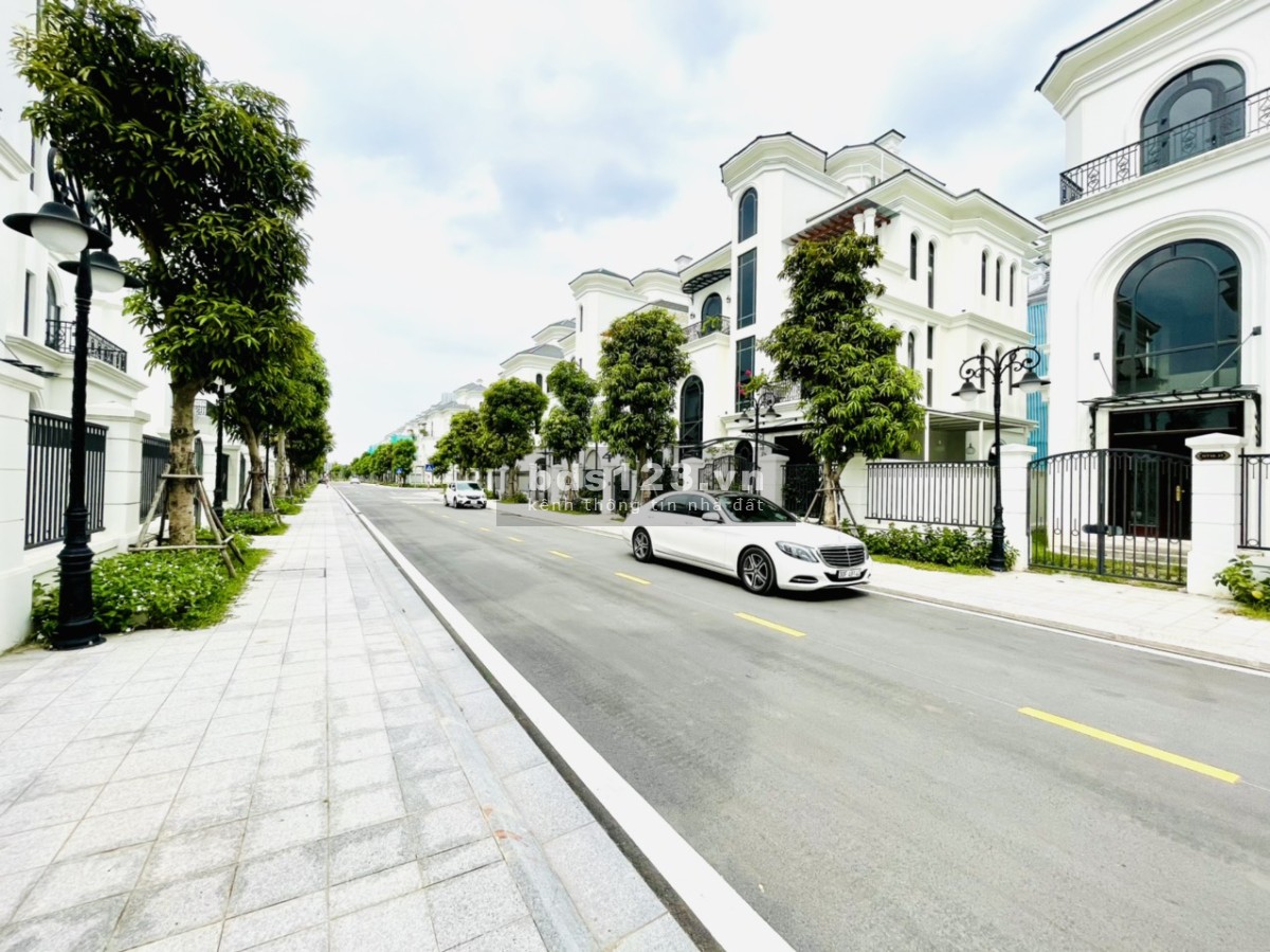 Bán biệt thự đơn lập Ngọc Trai dự án Vinhomes Ocean Park - Gia Lâm, diện tích 288m2 giá 60 tỷ