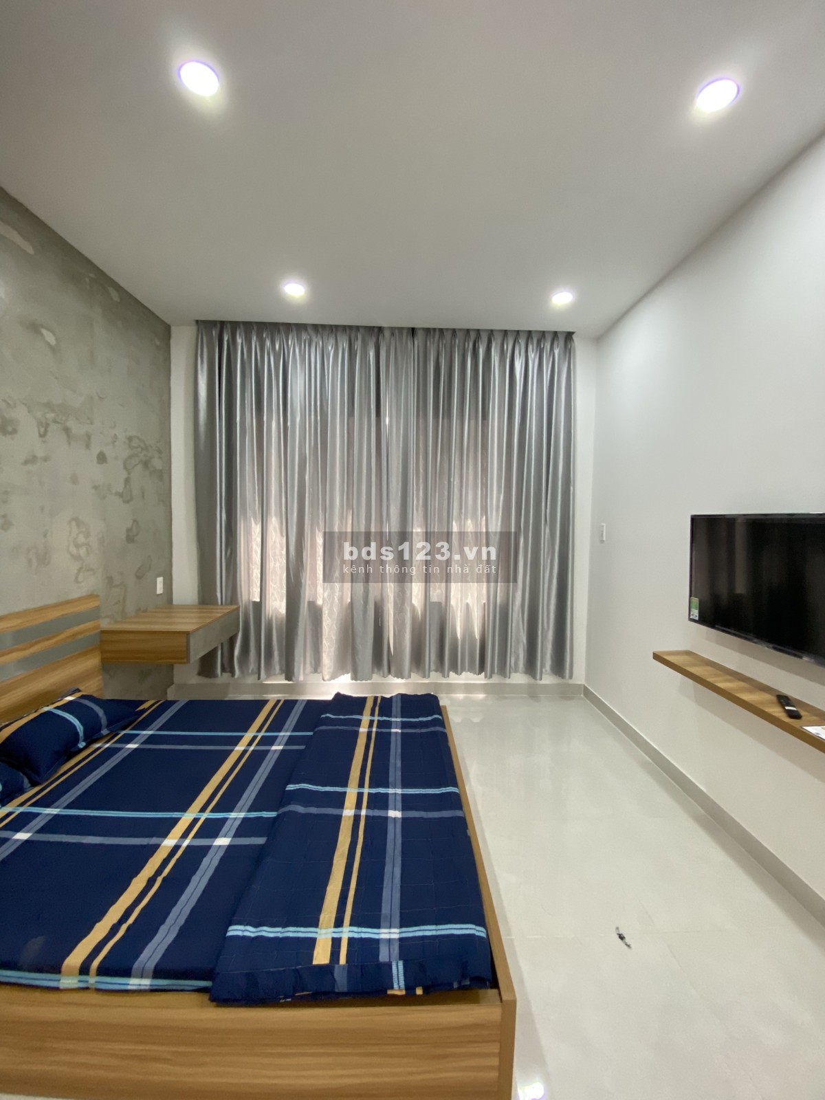 Nhà mới chính chủ . Cần tiền bán gấp trả nợ ngân hàng lh 0903556398