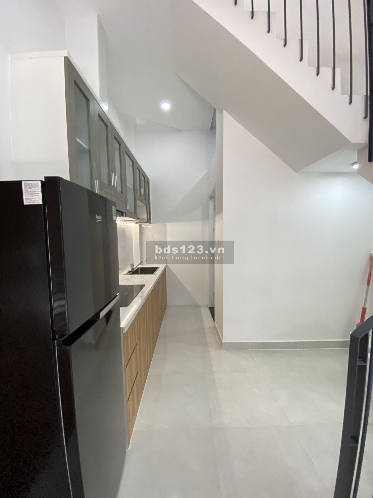 Nhà mới chính chủ . Cần tiền bán gấp trả nợ ngân hàng lh 0903556398