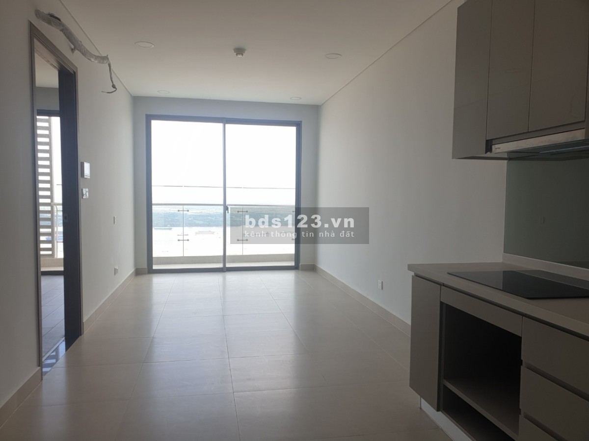 Cho thuê nhanh căn Sky 89 view sông có máy lạnh, rèm, giàn phơi DT 55m² giá chỉ 9 triệu/ tháng