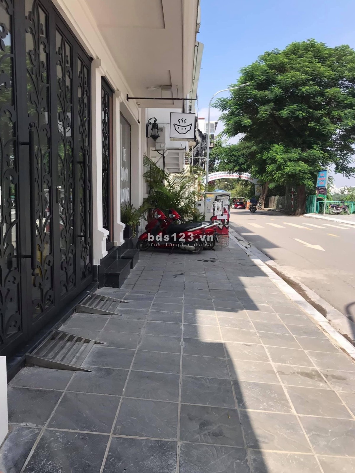 Bán nhà mặt tiền quận 6 đường An Dương Vương liên hệ 0568261518