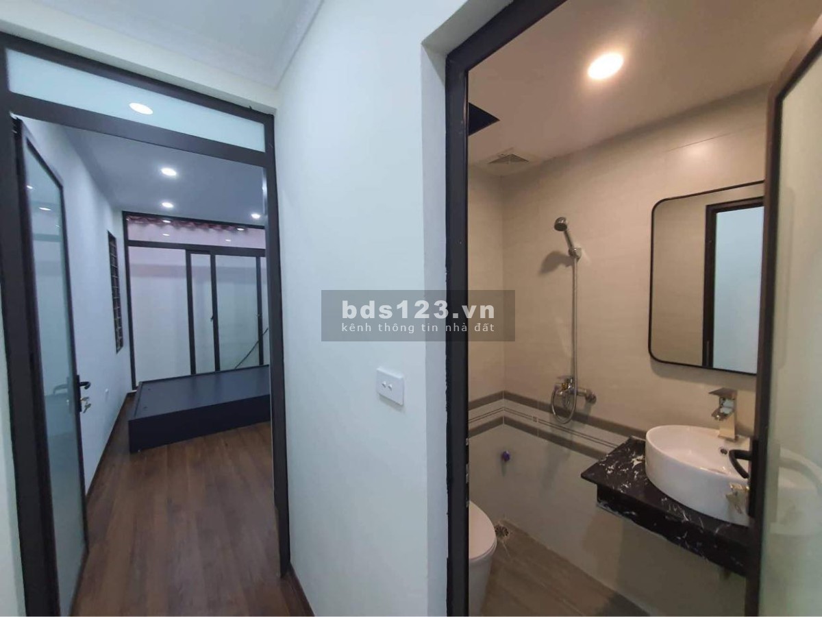 Bán nhà Đào Tấn - Ba Đình, Lô góc, 27m x 4T, Ngõ rộng, Nhà đẹp, Chỉ hơn 2 Tỷ