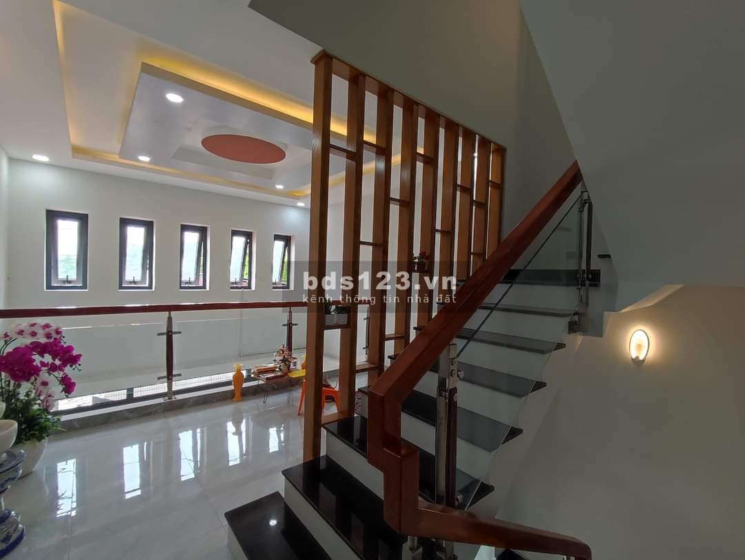 Bán nhà nhỏ giá tốt Nguyễn Văn Nghi, giá thương lượng, yên tĩnh