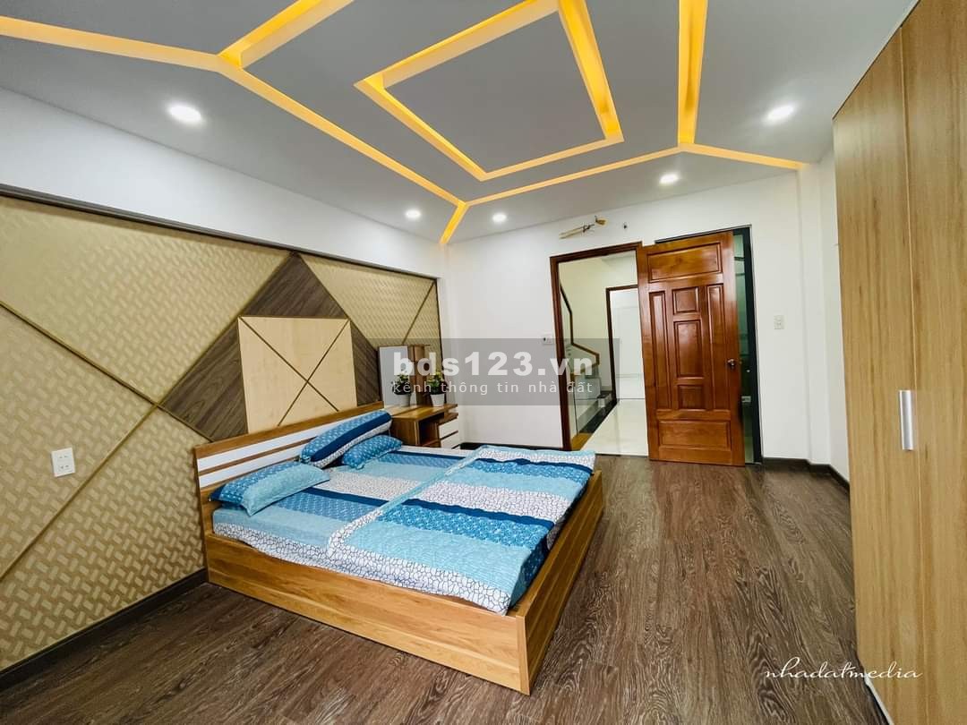 Bán gấp nhà đẹp như cung điện xe hơi ngủ trong nhà đường số 3, Phường 3, Gò Vấp.