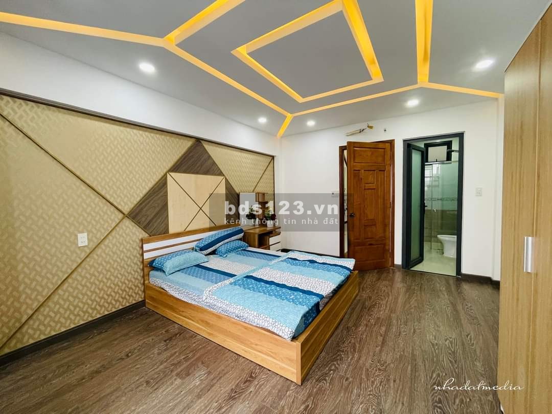 Bán gấp nhà đẹp như cung điện xe hơi ngủ trong nhà đường số 3, Phường 3, Gò Vấp.