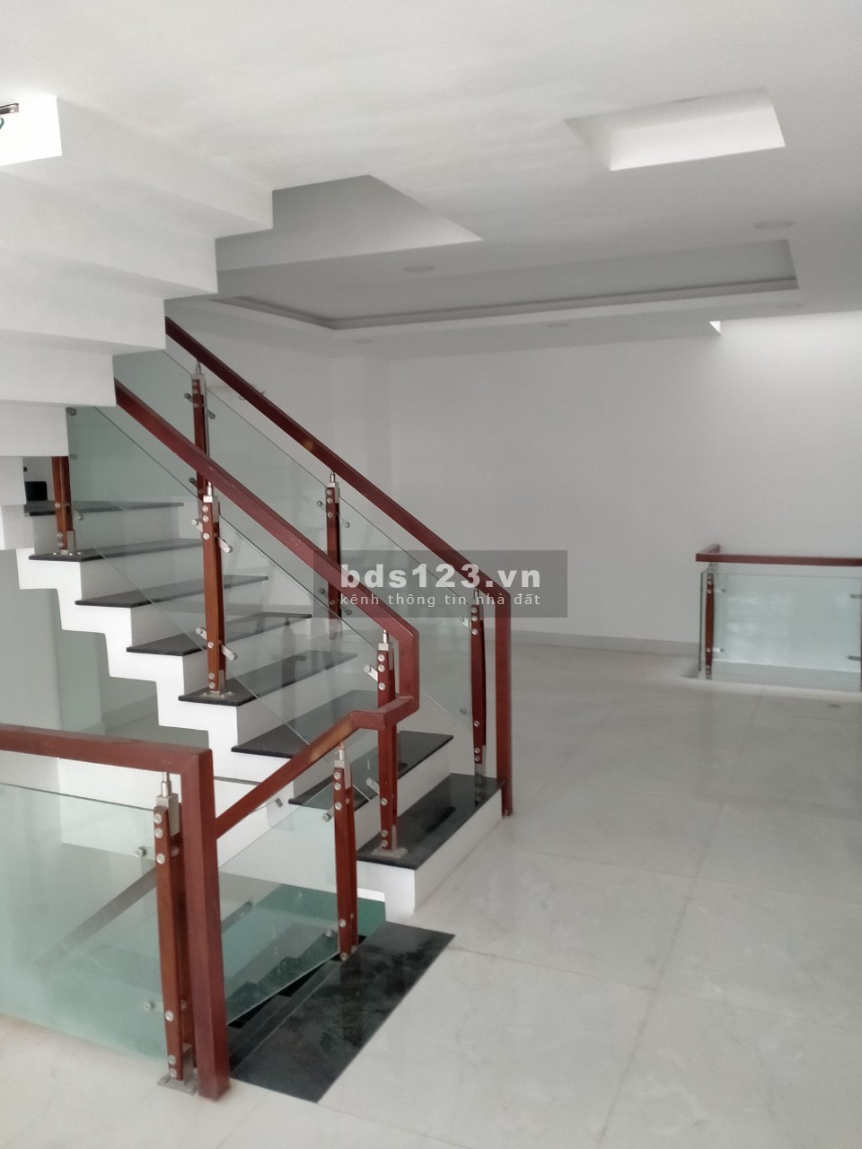 Cho thuê nhà khu dân cư cao cấp Thạnh Xuân 24, liên hệ 0909211861