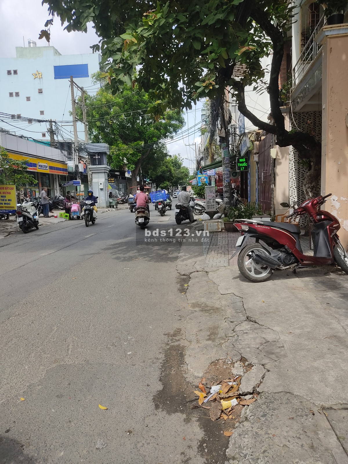 Nhà bán Quận 10, Hòa Hưng gần CMT8, DT 42m2(4 x 10) nở hậu gần 5m, giá 6,95 tỷ