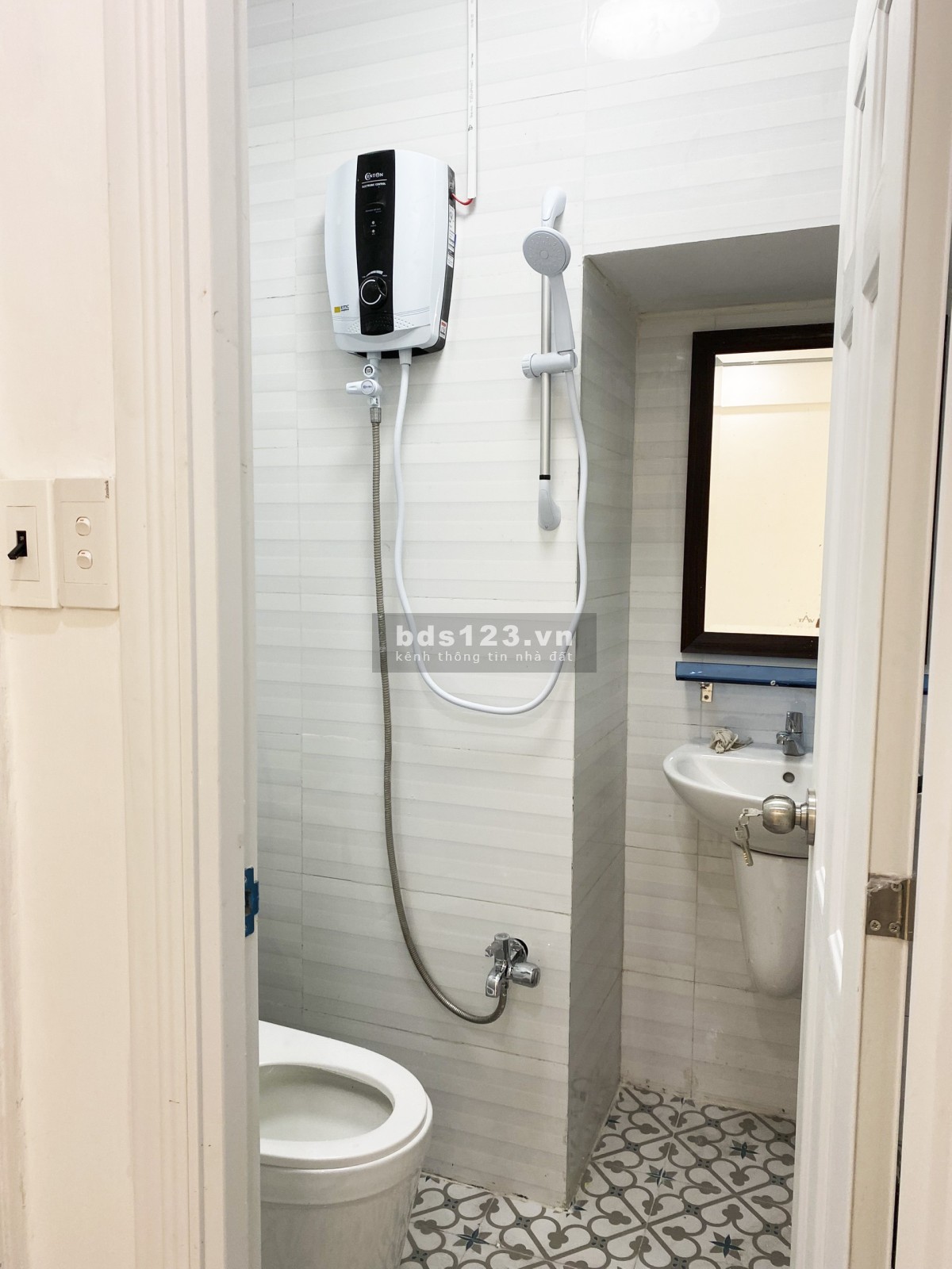 Cần bán căn hộ chung cư Vạn Đô - 348 Bến Vân Đồn phường 1- Quận 4- TP. HCM