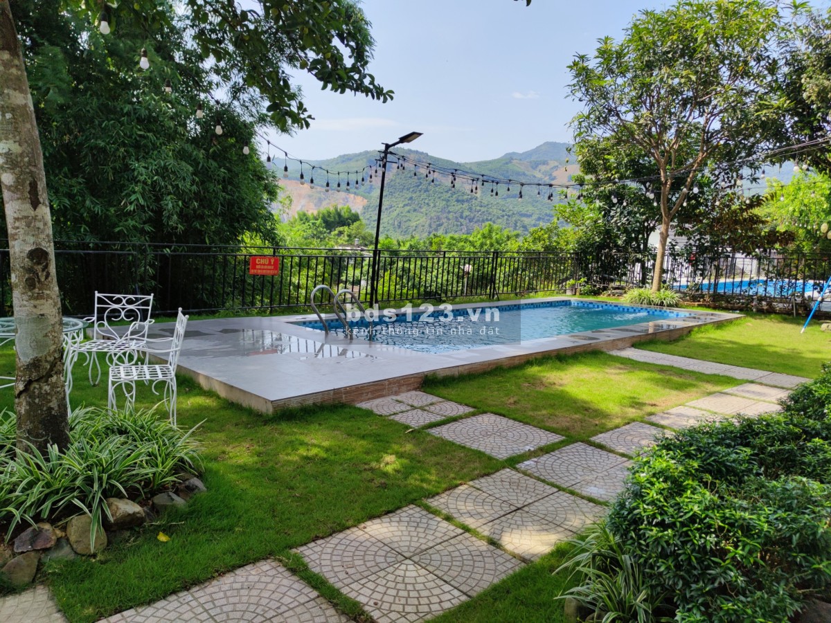 Chuyển nhượng căn biệt thự 330m2 đã hoàn thiện. Bể bơi riêng. Full nội thất - Đã có sổ đỏ