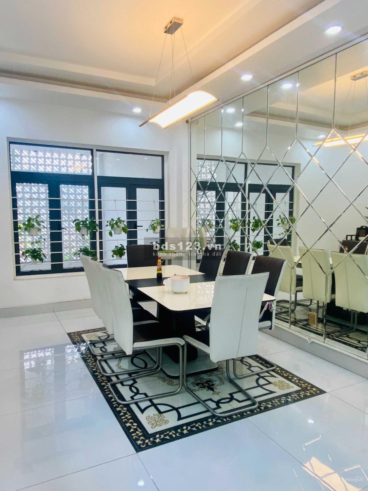 Siêu HOT không còn nhà bán đường Trần Quang Khải, Q1. DT 4,5x20m, 4 tầng, giá 30 tỷ