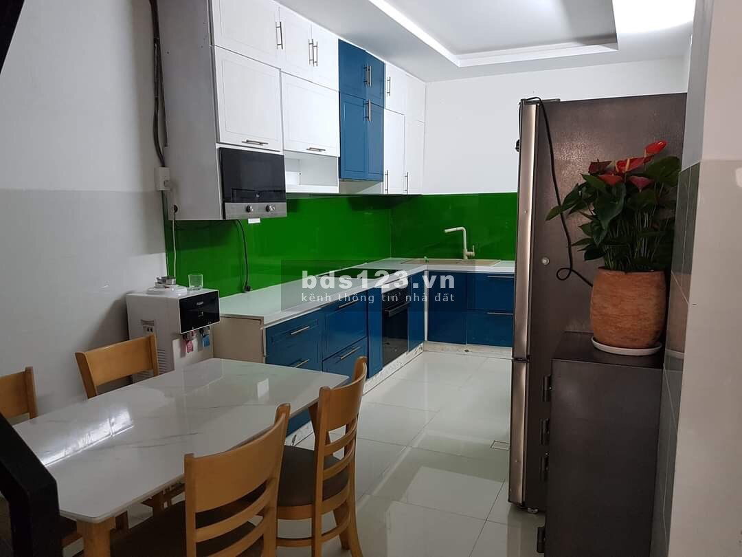 Bán căn hộ dịch vụ HXH QL13 Thủ Đức DT 120m² giá 9 tỷ doanh thu 65 triệu/tháng