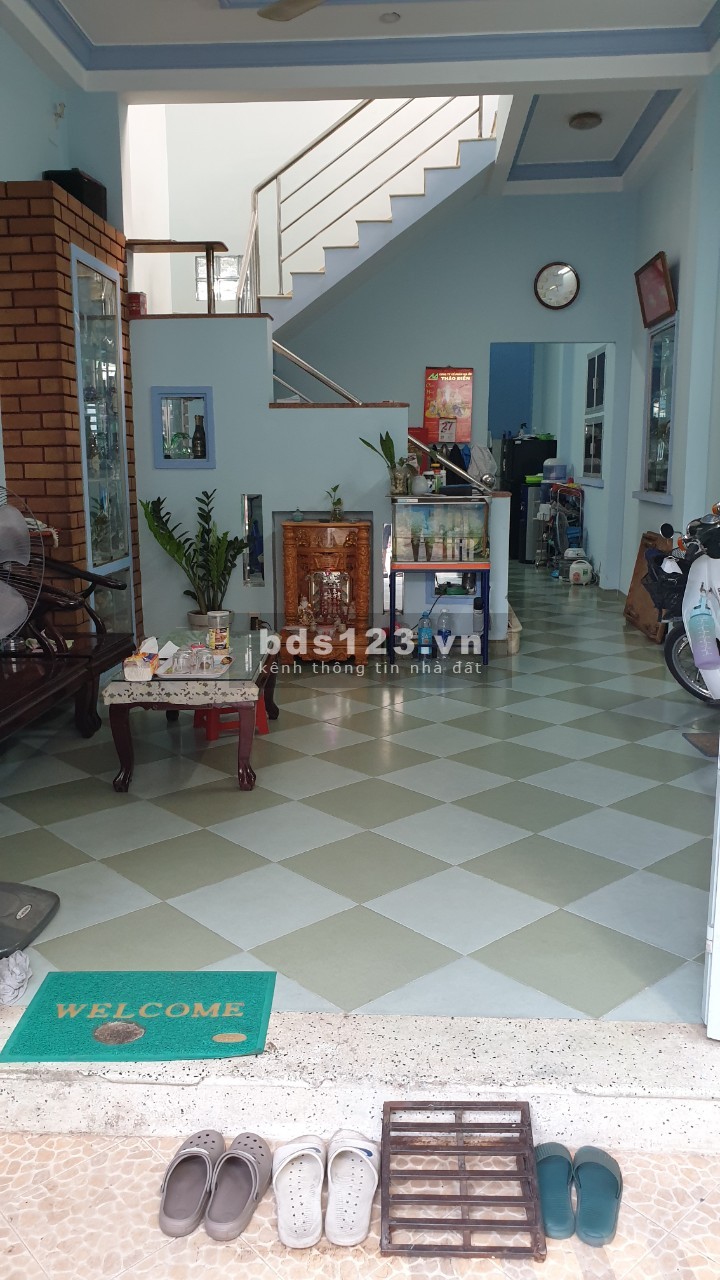 Bán nhà Quận 8 diện tích lớn 69m², sổ hồng riêng, giá Bình Chánh, hẻm 4m