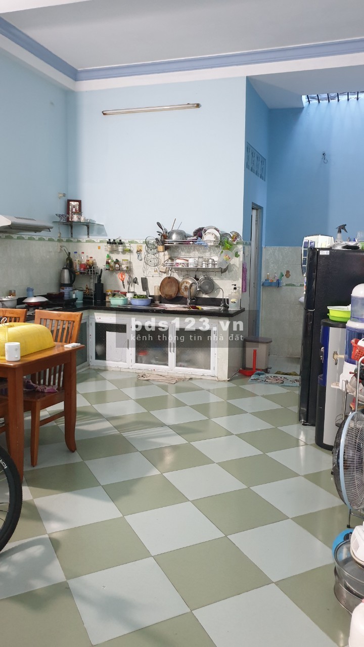 Bán nhà Quận 8 diện tích lớn 69m², sổ hồng riêng, giá Bình Chánh, hẻm 4m
