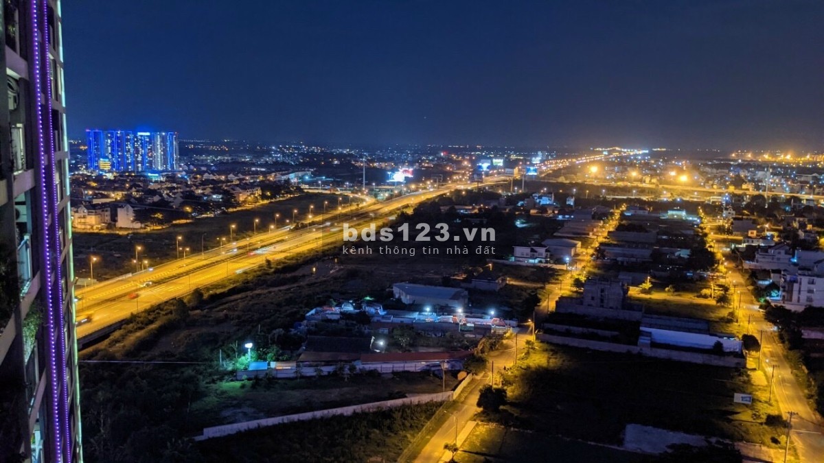 Bán gấp căn góc 3 phòng ngủ, full nội thất, giá 3.95 tỷ.