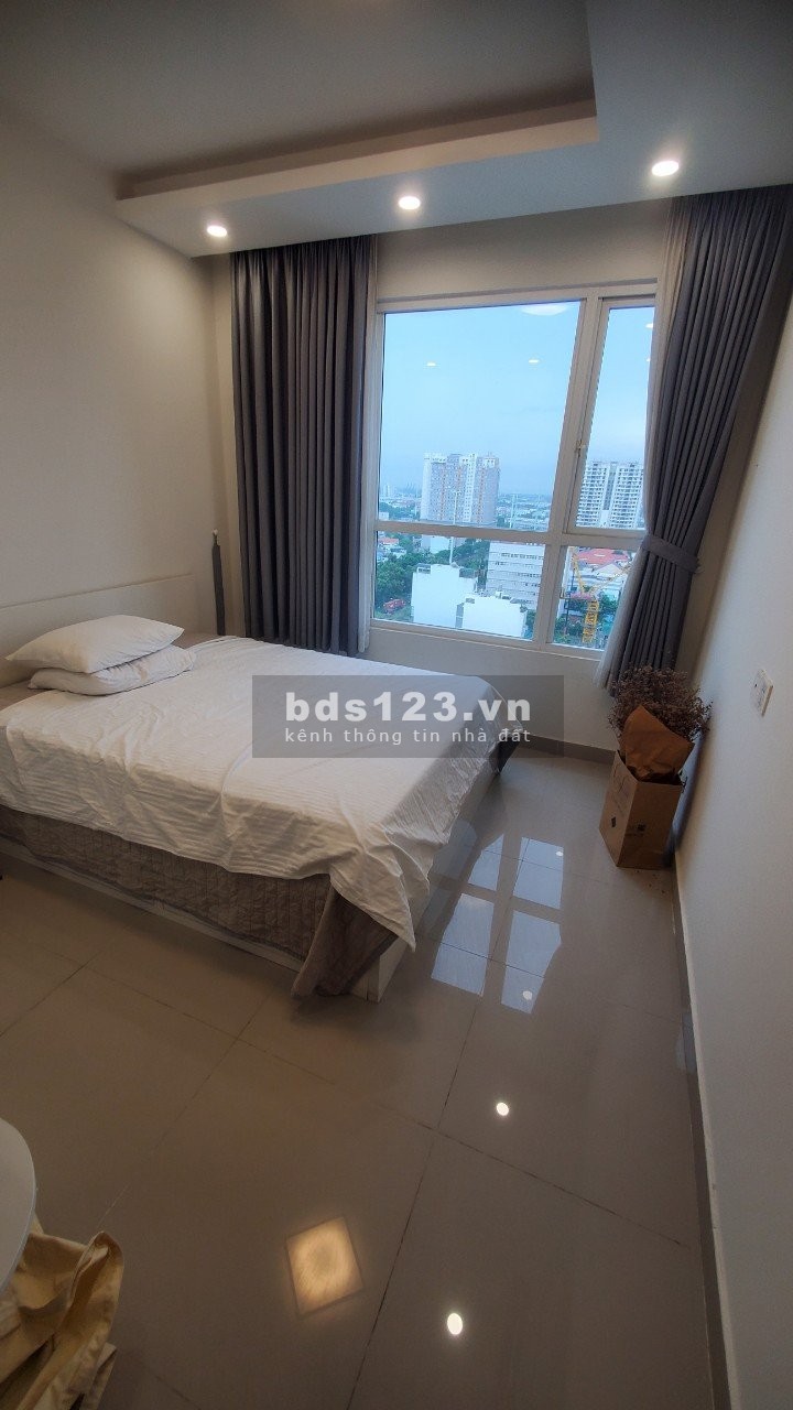 Bán căn hộ Vista Verde 1 PN DT 45m², giá 3,4 tỷ đồng