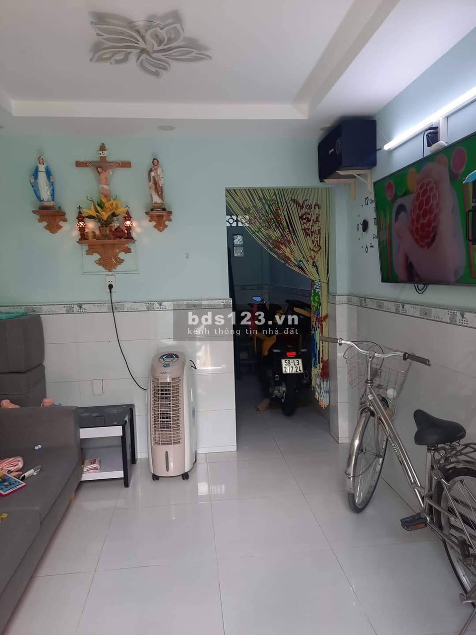 Gấp bán nhà mới HXH Bình Trị Đông Bình Tân sát chợ 2 tầng 44m2 chỉ 2..tỷ