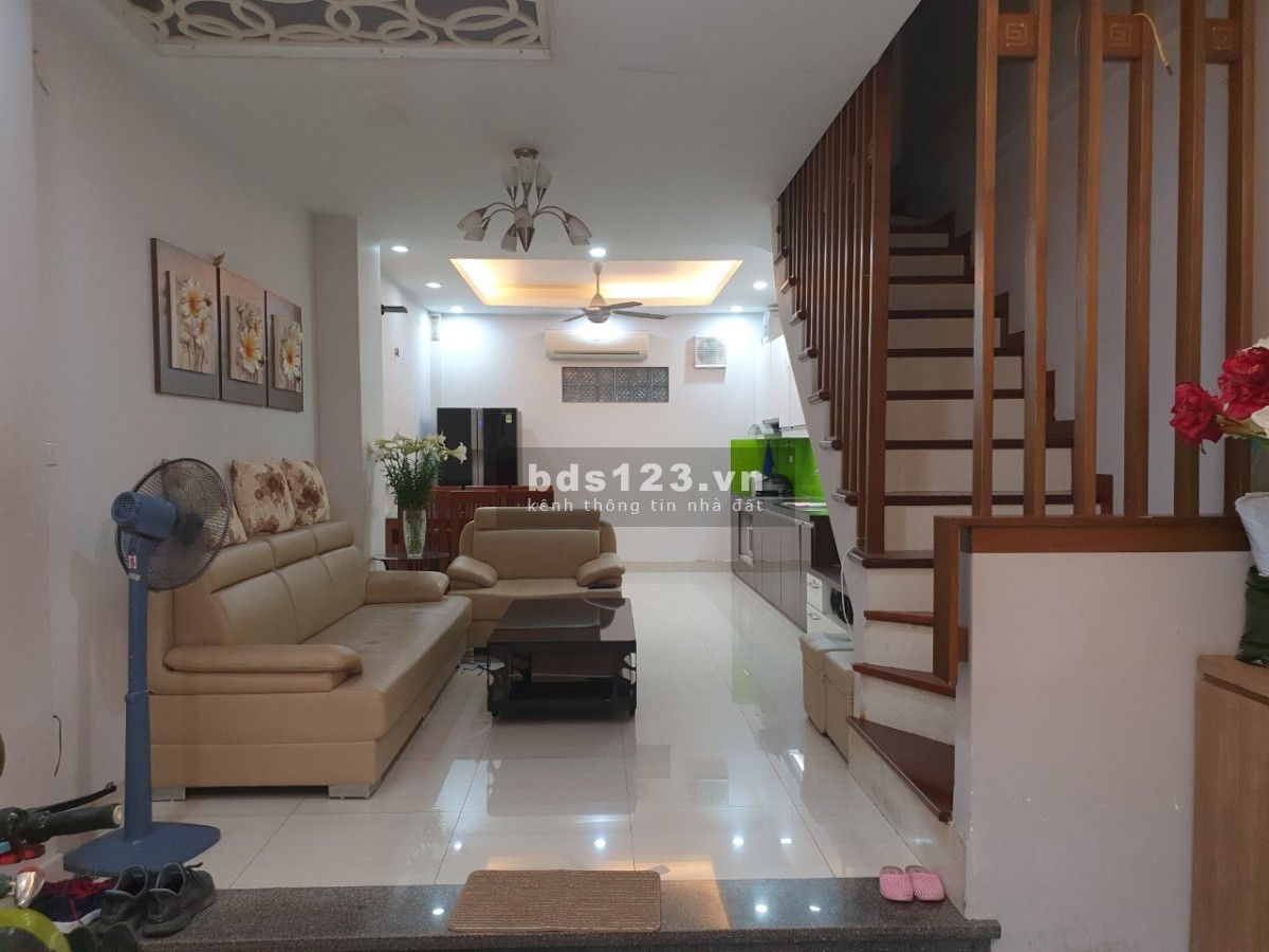 Bán nhà Khương Thượng dtsd 22m2, chính chủ xây giá 2.7 tỷ lh 0981410696