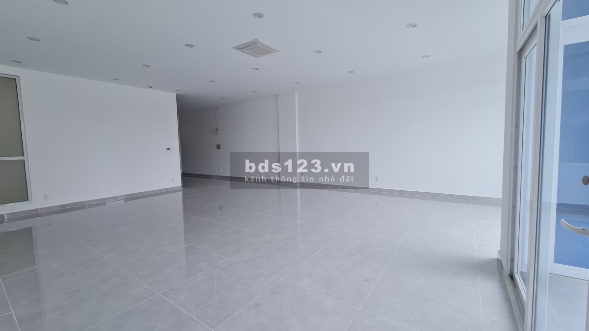Cho thuê cặp shophouse đã hoàn thiện thang máy tại Lakeview Thủ Thiêm, Quận 2 LH 0932689228