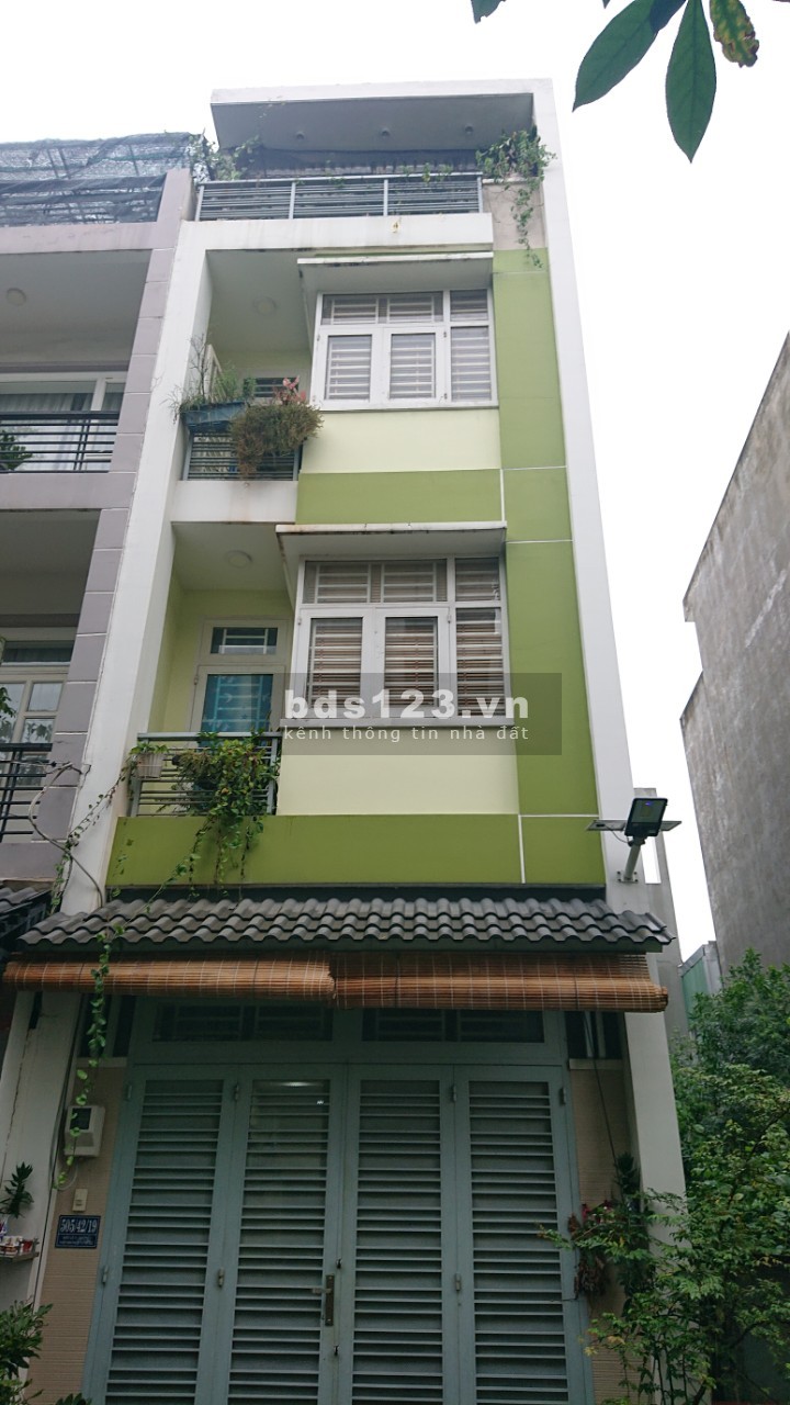 Bán nhà HXH quốc Lộ 13 TP Thủ Đức có 1 trệt 2 lầu sân thượng hẻm 6m