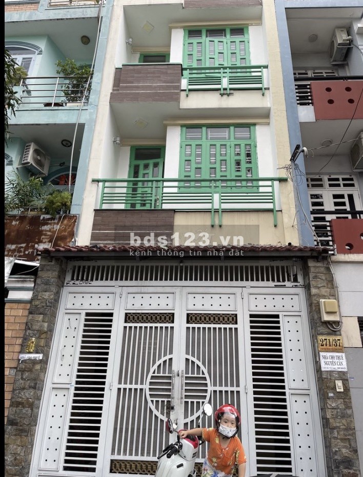 Cho thuê nhà 1 trệt 3 lầu hẻm xe hơi 6m Trịnh Đình Trọng Quận Tân Phú