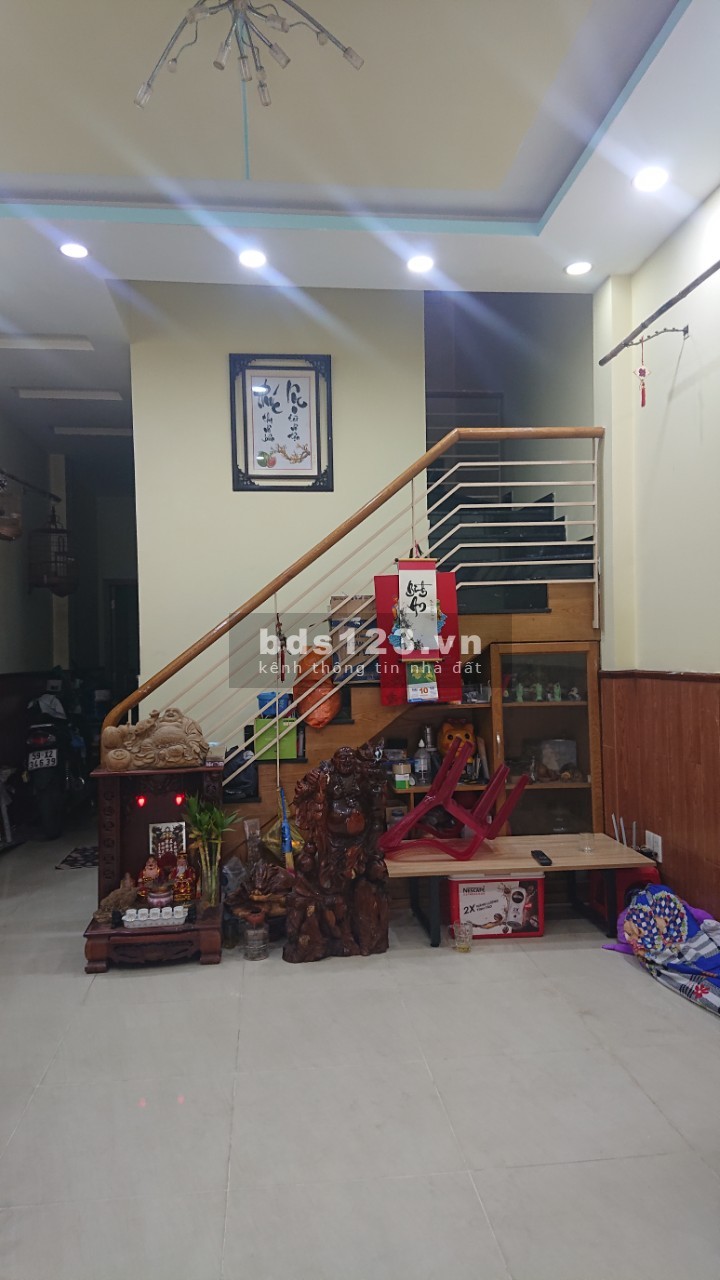 Bán nhà HXH quốc Lộ 13 TP Thủ Đức có 1 trệt 2 lầu sân thượng hẻm 6m