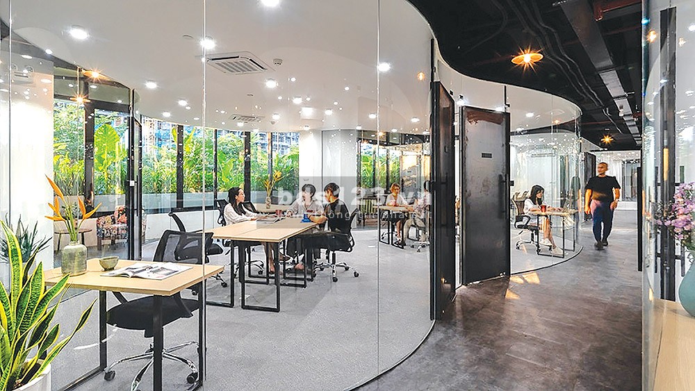 Building 9 tầng, MT Cửu Long, P. 2, Tân Bình. DT 9x32m. TN 400tr/th. 116 tỷ TL. Gọi 0911989098 Quân
