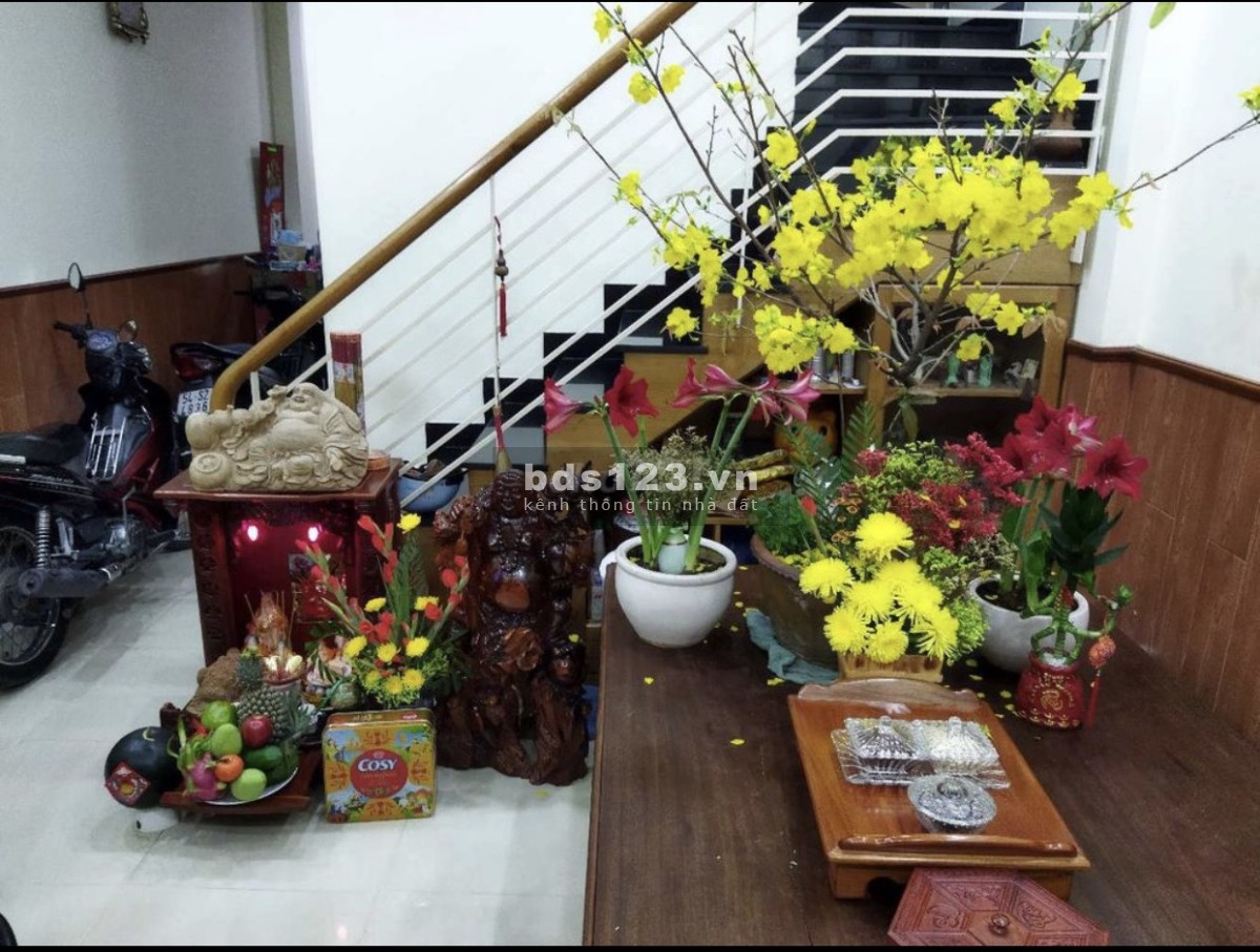 Bán nhà HXH quốc Lộ 13 TP Thủ Đức có 1 trệt 2 lầu sân thượng hẻm 6m