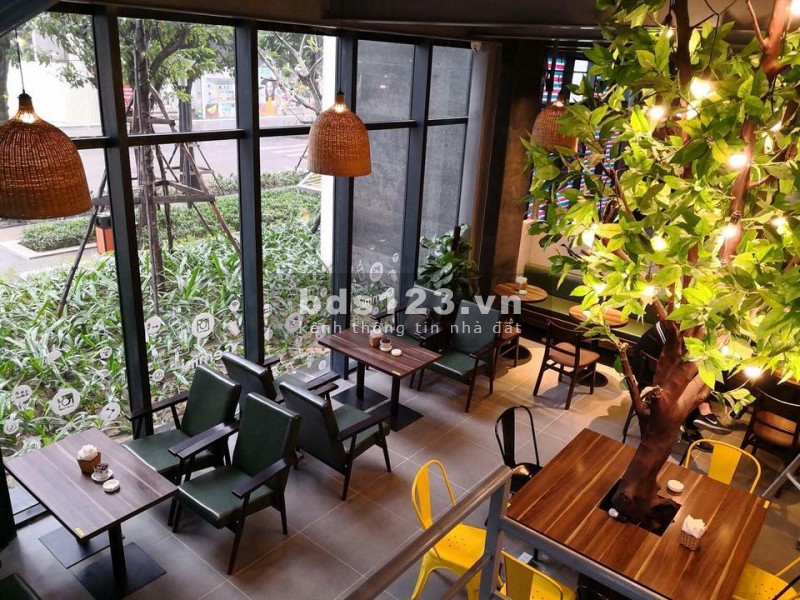 Bán building 7 lầu Trần Hưng Đạo, Q. 1 - có HĐT 3 tỷ 6 / năm. Bán chỉ 70 tỷ. Gọi 0911989098 Quân.
