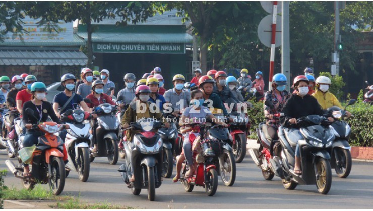 Bán đất trung tâm Bình Long DT 1000m² SHR thổ cư 200m², giá chỉ 568 triệu, LH 0932098211