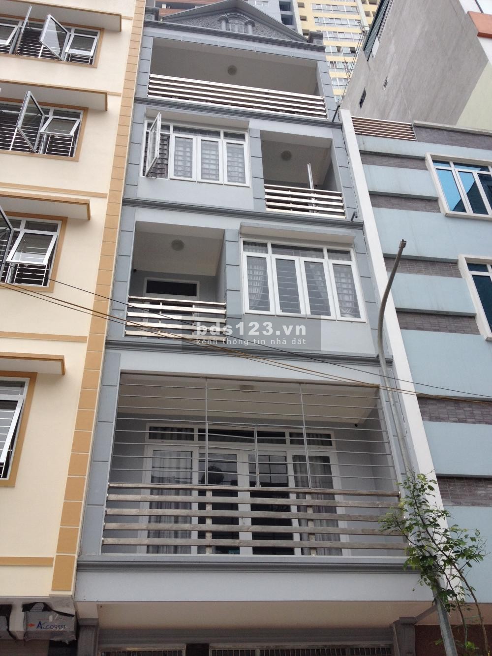 Bán nhà 4 tầng, hẻm xe hơi 6m, khu dân cư đường Âu Cơ, Quận Tân Phú