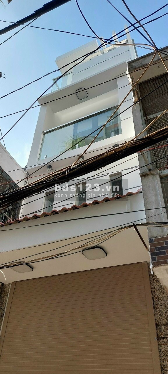 Chính chủ bán nhà gấp để đi nước ngoài giá thương lượng, lh 0355881146