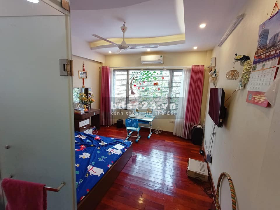 Bán nhà Phú Diễn 5.2 tỷ, 4 tầng, ô tô vào nhà, view thoáng vĩnh viễn, lô góc