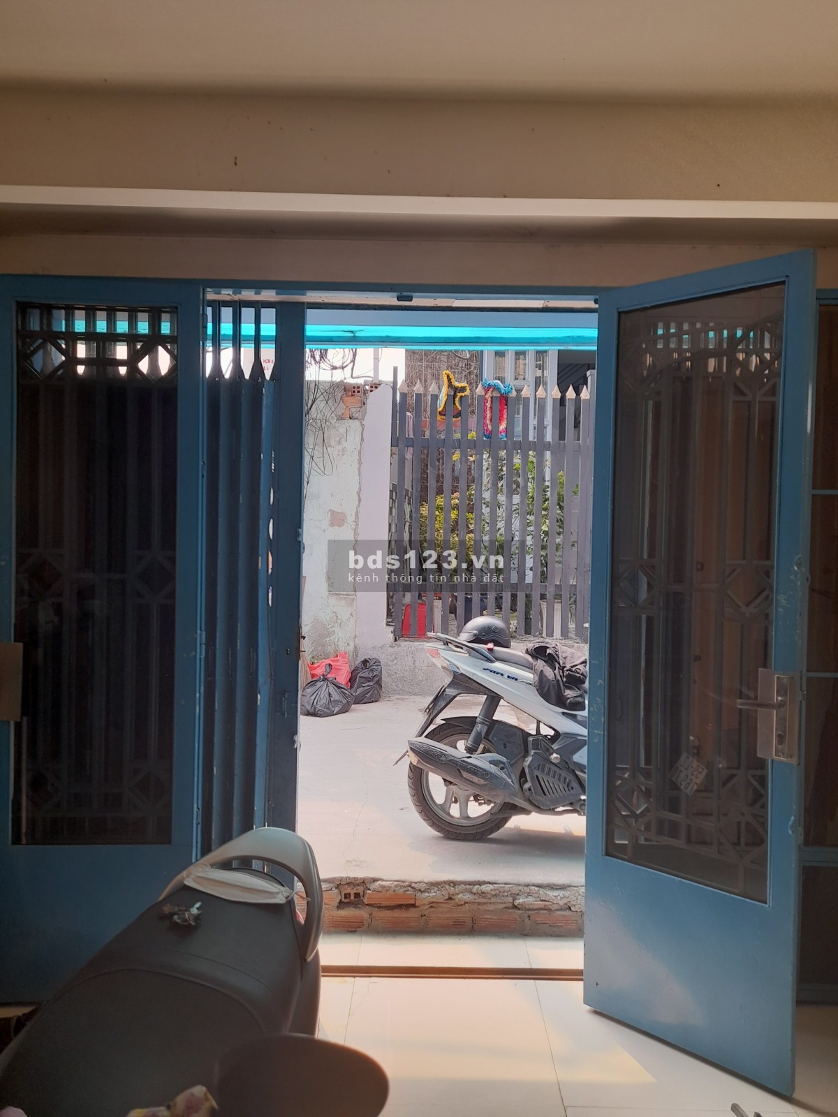 Bán nhà chính chủ hẻm số 2733/33 Phạm Thế Hiển phường 7, quận 8 DT 43,5m² giá chỉ 3 tỷ