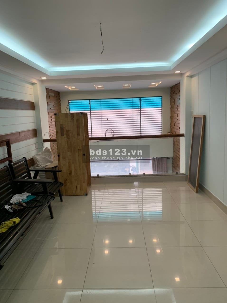 Bán nhà tại Đường Lạc Long Quân, Phường 5, Quận 11, Tp.HCM diện tích 38.5m2 giá chỉ 10.6 Tỷ