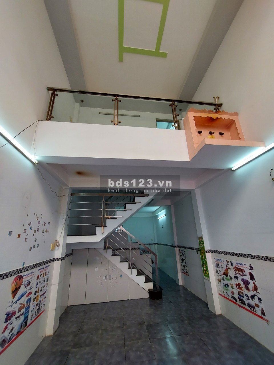 Bán nhà 3 tầng hẻm xe ba gác Ba Đình P8 Q8 nhà trống giao ngay