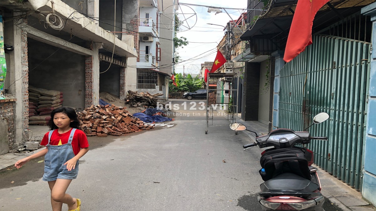 Cần bán nhà Thị trấn Đông Anh E35TỔ 22 85.5/100 C4 5 5 TỶ