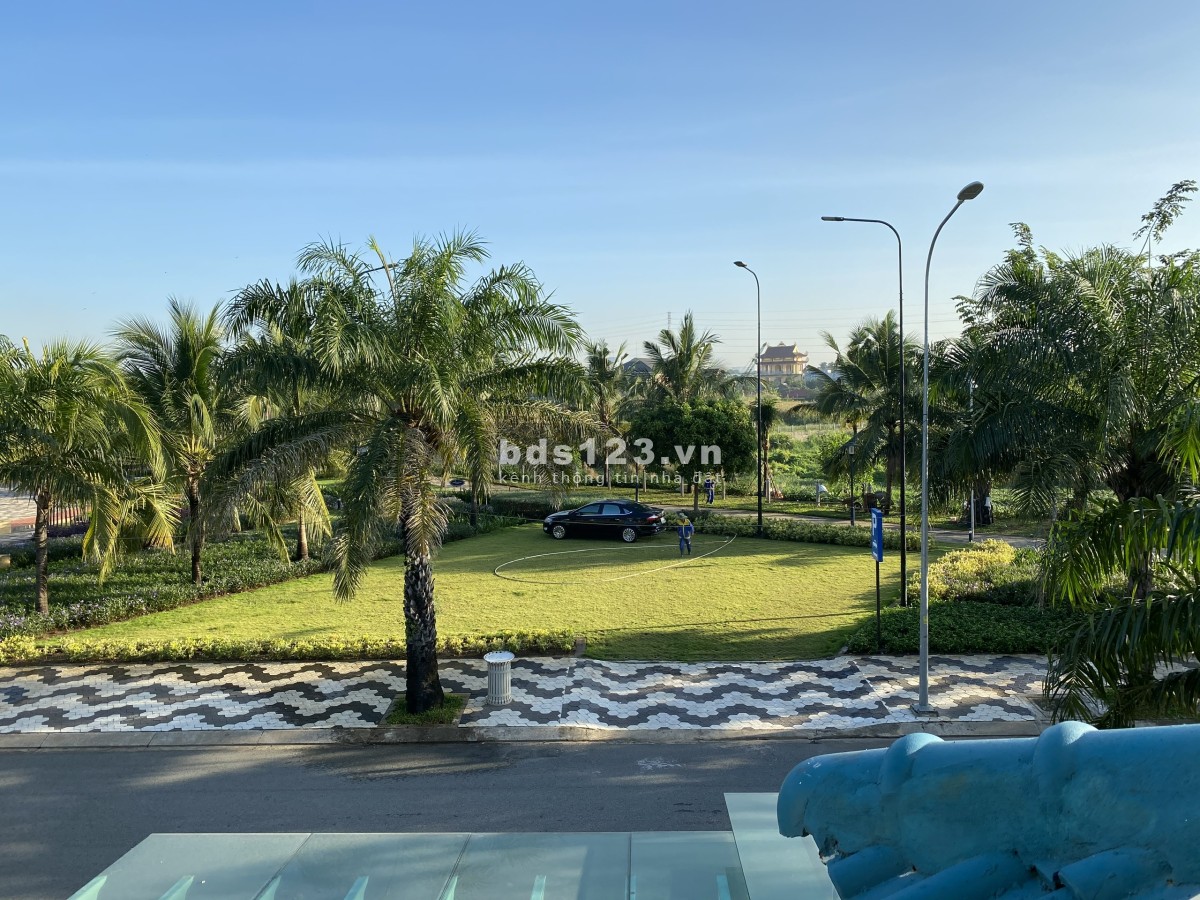 Bán biệt thự song lập khu Senturia Vườn Lài giá 25 tỷ, bao nội thất